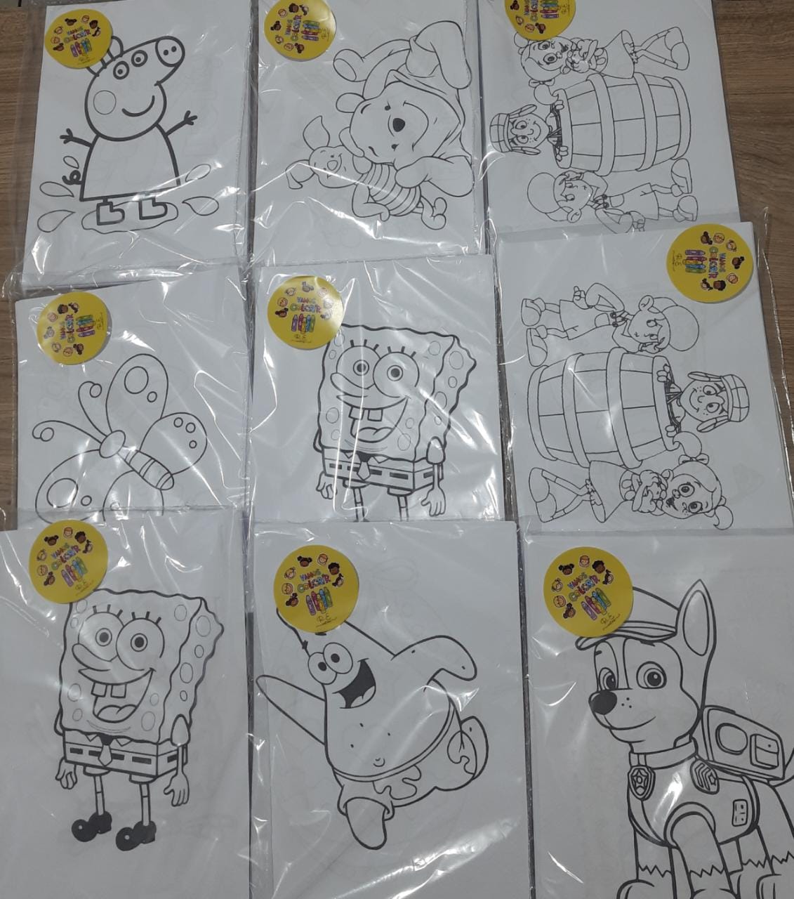 KIT COM 10 DESENHOS PARA COLORIR MENINA